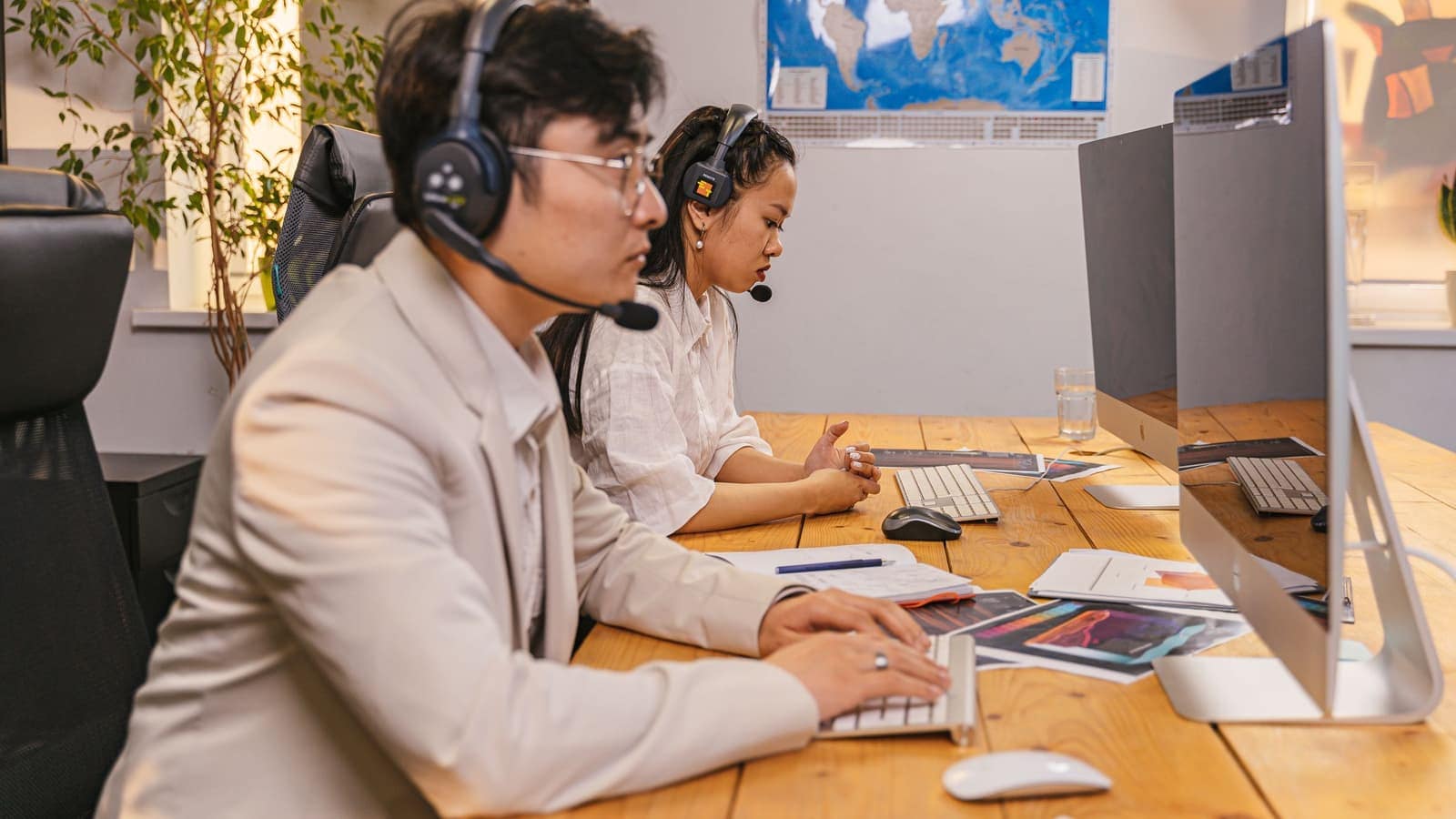 CrossShore outbound cold calling team working B2B appointment setting campaigns from an India delivery centre floor